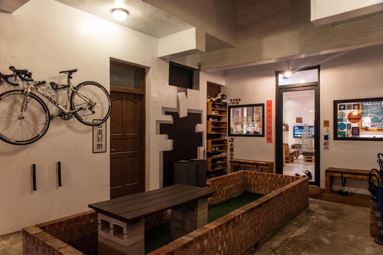 框框背包客棧 Kuang Kuang Hostel Longjing Exterior photo